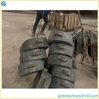 Custing Leteh Resistant Crusher Hammer antuk Peralatan Pertambangan